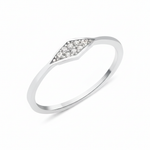 white gold kite crest ring on white background