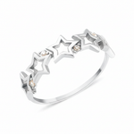 openwork star link ring in white gold on a white background